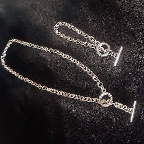 Toggle clasp circle Link necklace & bracelet set. - Picture 2 of 10